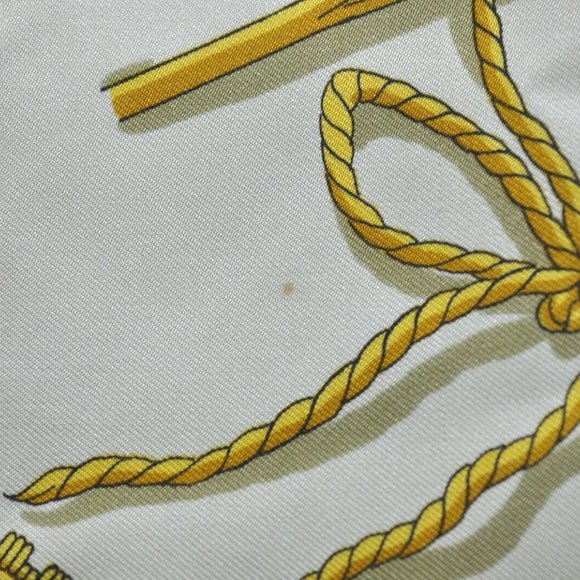 Authentic HERMES Carre 90 Scarf "LES ARMES DE PARIS" Silk Yellow - Picture 10 of 12